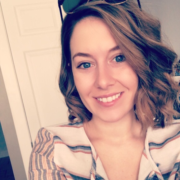 Meet your Posher, Jenna - Picture 1 of 1